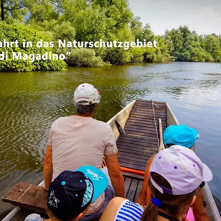 Top-ferienwohnung Im Landhausstil Mit Panoramablick & Pool Gambarogno