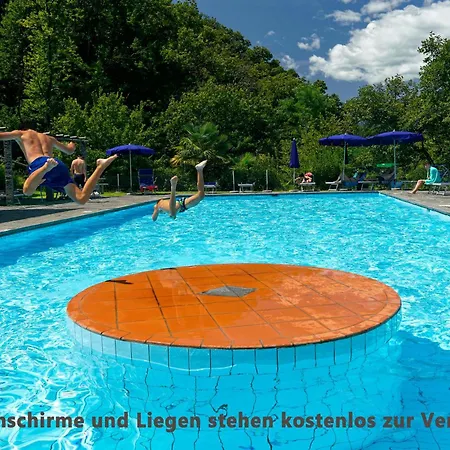 Top-ferienwohnung Im Landhausstil Mit Panoramablick & Pool Appartement *