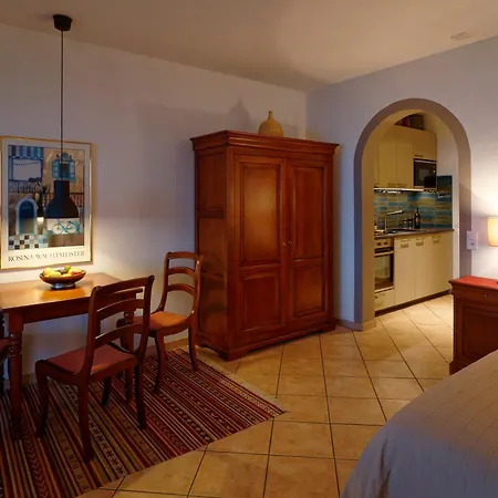 Appartement Top-ferienwohnung Im Landhausstil Mit Panoramablick & Pool